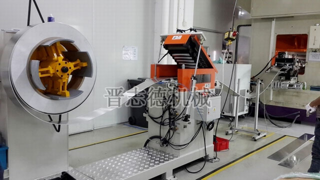 精密二合一NC送料機(jī)生產(chǎn)線 精密二合一NC送料機(jī)生產(chǎn)線