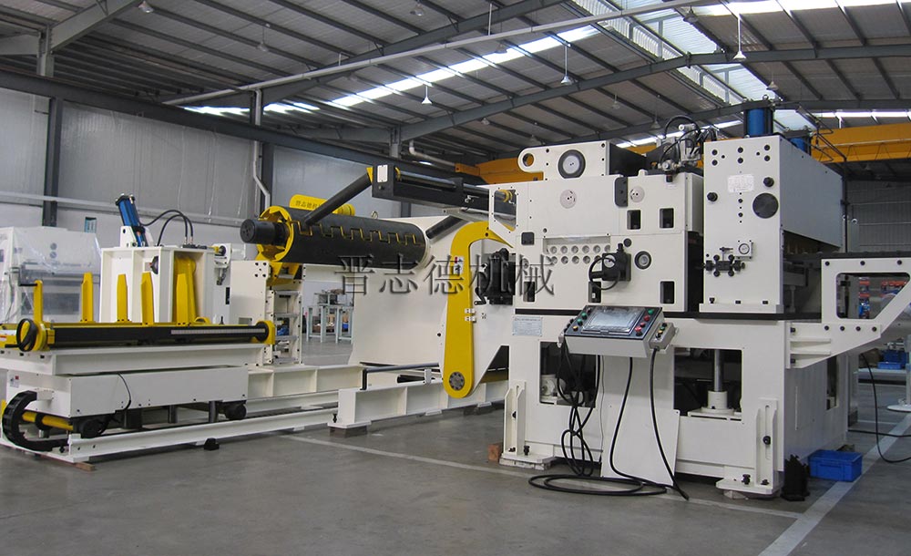 高張力三合一送料機 高張力三合一送料機