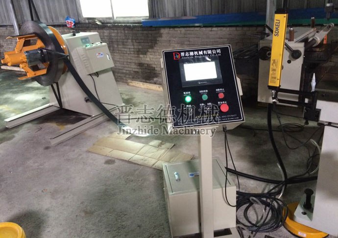 上海送料機現場調試 上海送料機現場調試