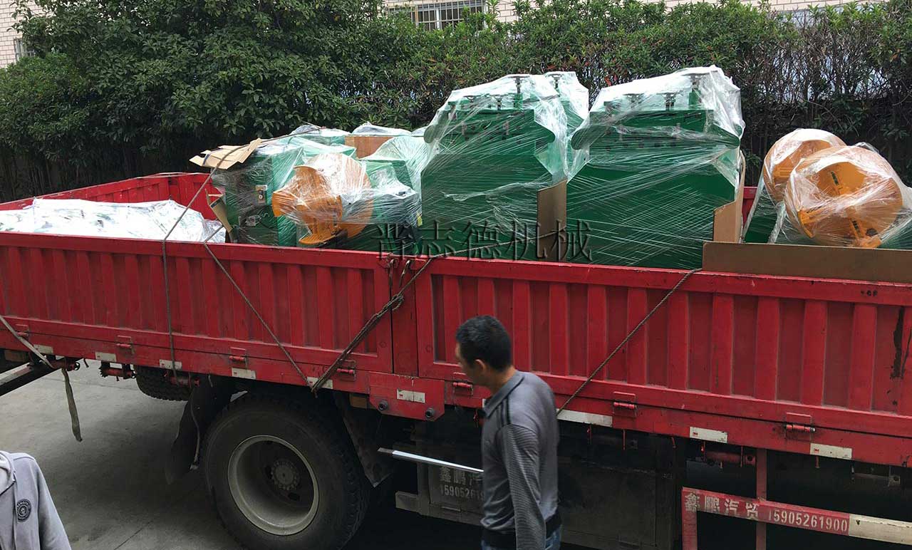 沖床送料機設備出貨 沖床送料機設備出貨