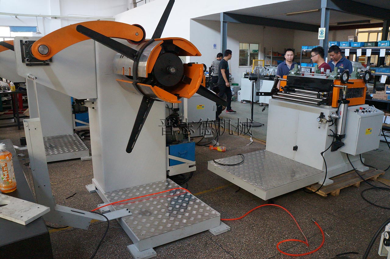 二合一整平機裝配 二合一整平機裝配