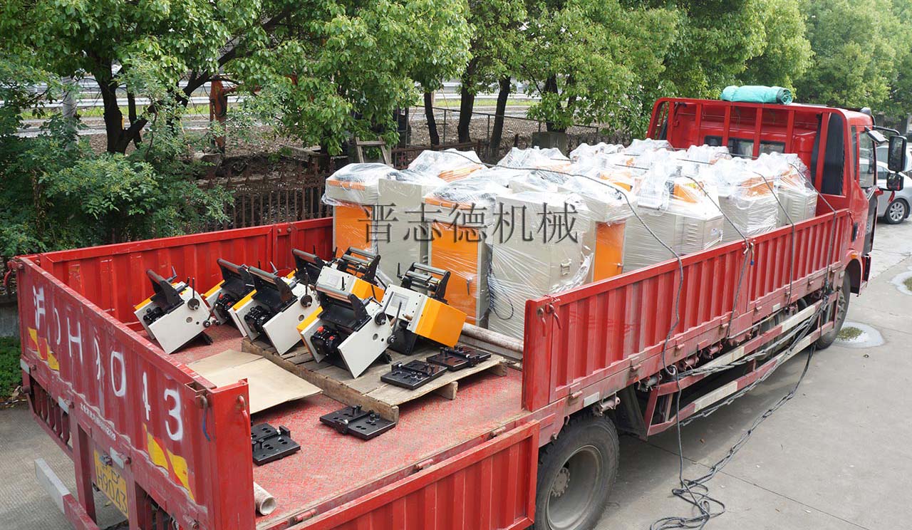 NC伺服送料機出貨 NC伺服送料機出貨