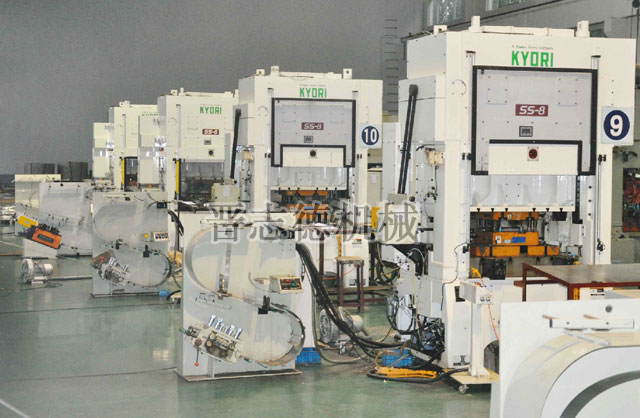 定轉(zhuǎn)子送料機(jī)生產(chǎn)線 定轉(zhuǎn)子送料機(jī)生產(chǎn)線